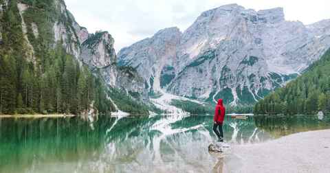 體驗(yàn)臺(tái)山黑沙灣美景，搶購門票！